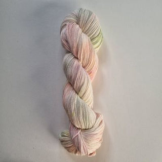 handdyed-merino-marshmallow