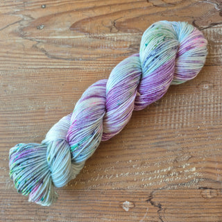 Universe - Silky Merino DK